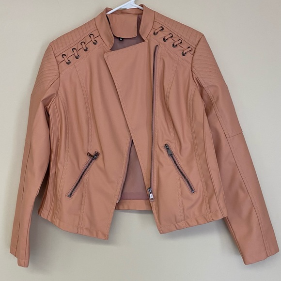 Vegan - Picture 1 of 6